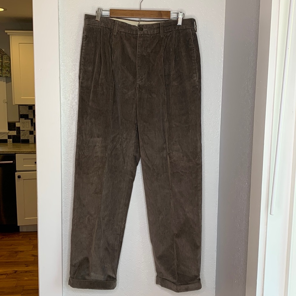 Brooks Brothers Elliot olive green corduroy pants pleated